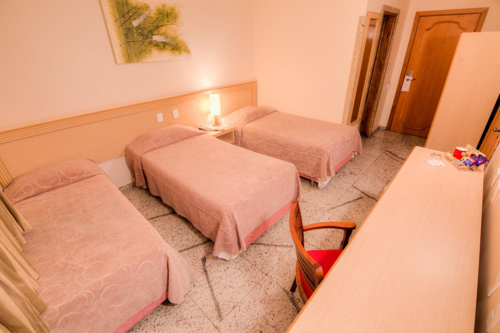 Hotel Golden Park Uberaba By Nacional Inn Екстер'єр фото