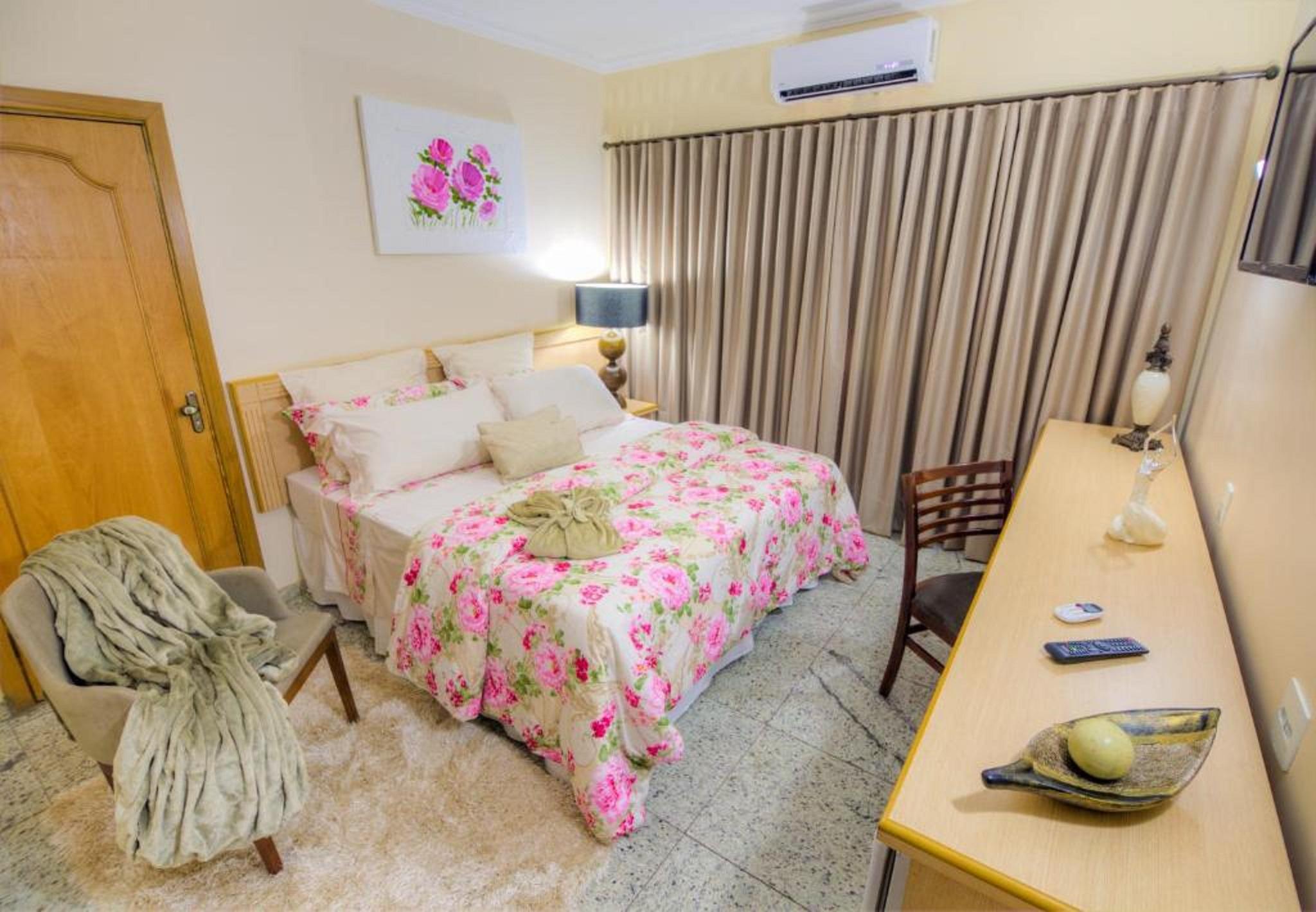 Hotel Golden Park Uberaba By Nacional Inn Екстер'єр фото