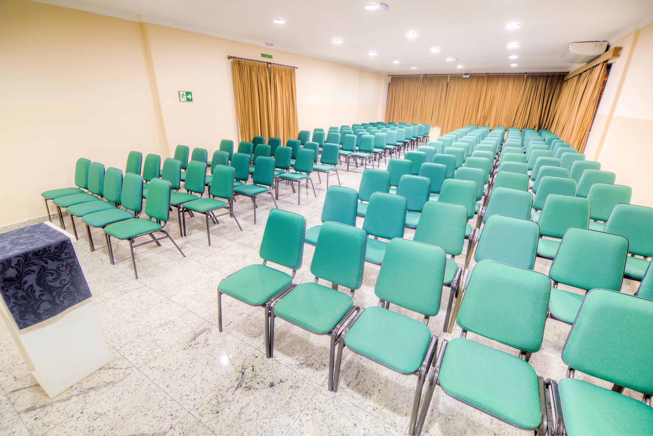 Hotel Golden Park Uberaba By Nacional Inn Екстер'єр фото
