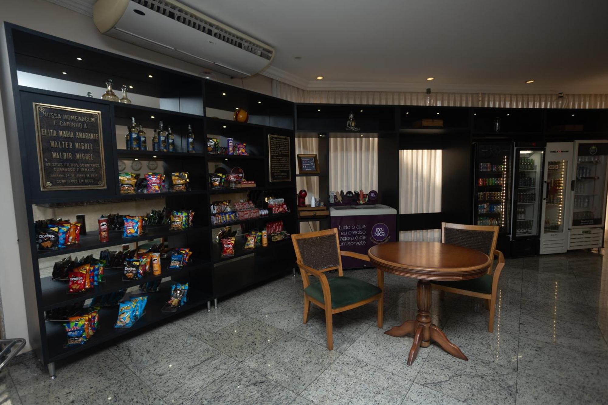 Hotel Golden Park Uberaba By Nacional Inn Екстер'єр фото