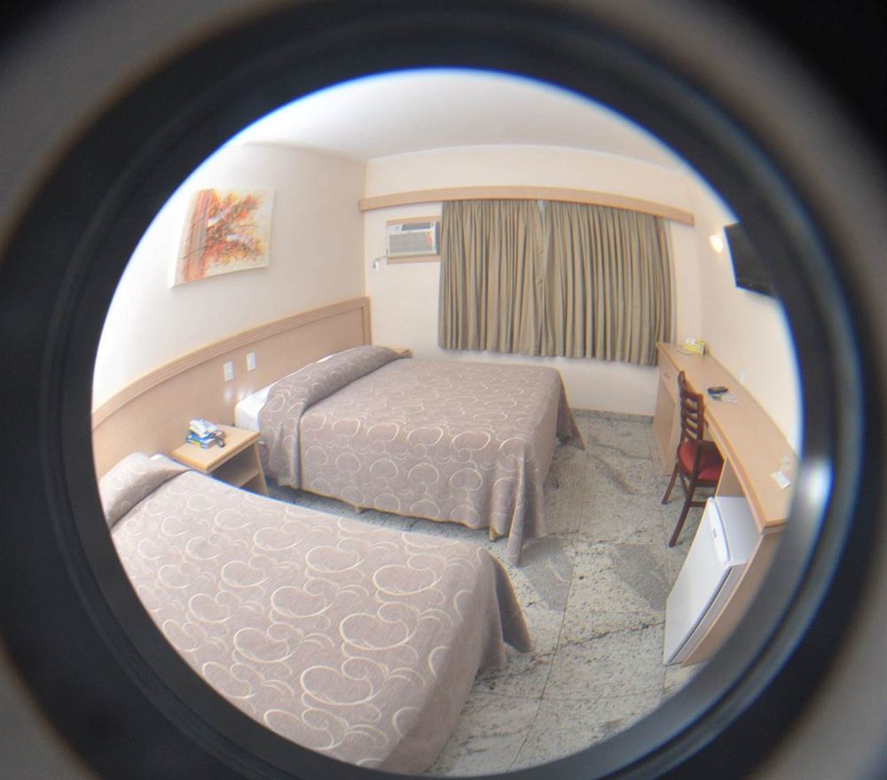Hotel Golden Park Uberaba By Nacional Inn Екстер'єр фото