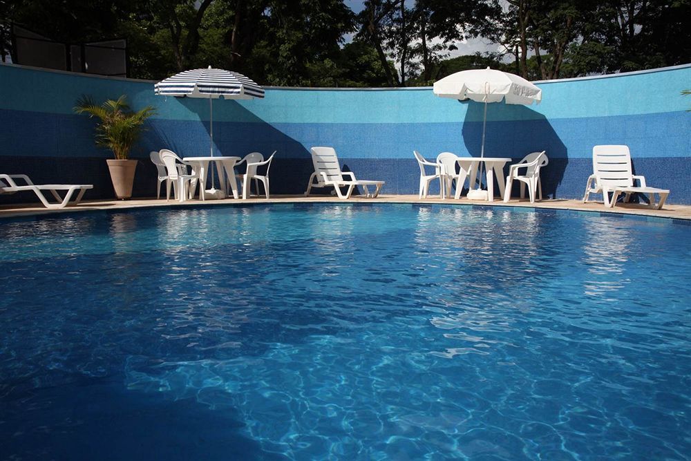Hotel Golden Park Uberaba By Nacional Inn Екстер'єр фото